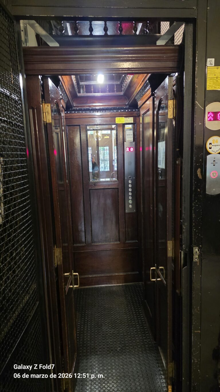 Ascensor Plaza del Buen Pastor